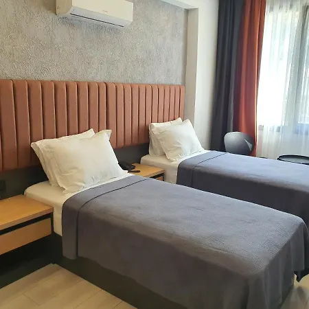 Woynpoint Hotel&cafe 3* Φετιγιέ