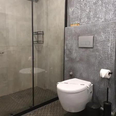Ξενοδοχείο Woynpoint Hotel&cafe 3*