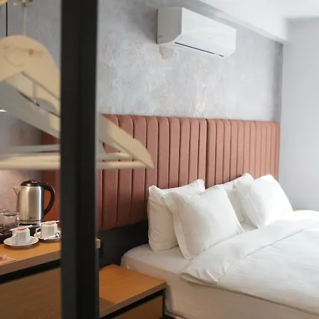 Woynpoint Hotel&cafe Ξενοδοχείο 3*